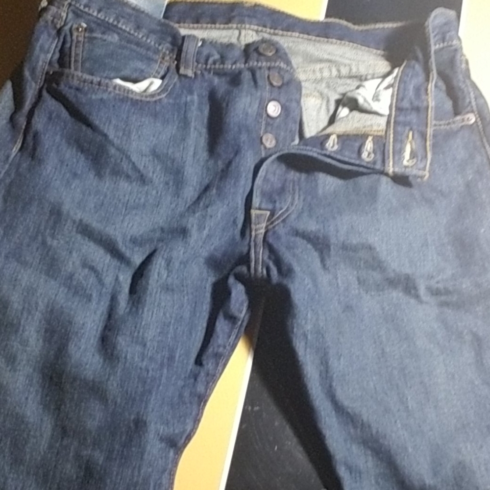 Levi jeans